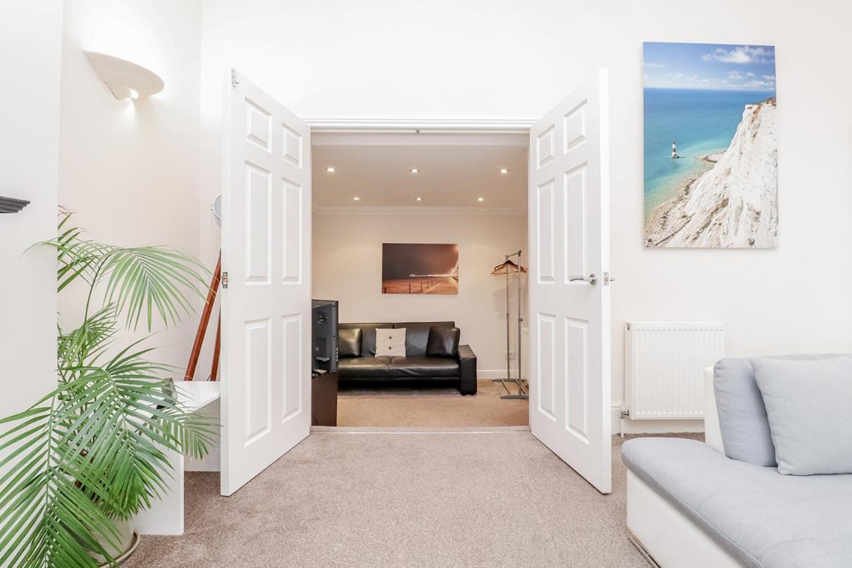 3 Queens Gardens Sea View Apartment Tournoi d'Tournoi d'Eastbourne Extérieur photo