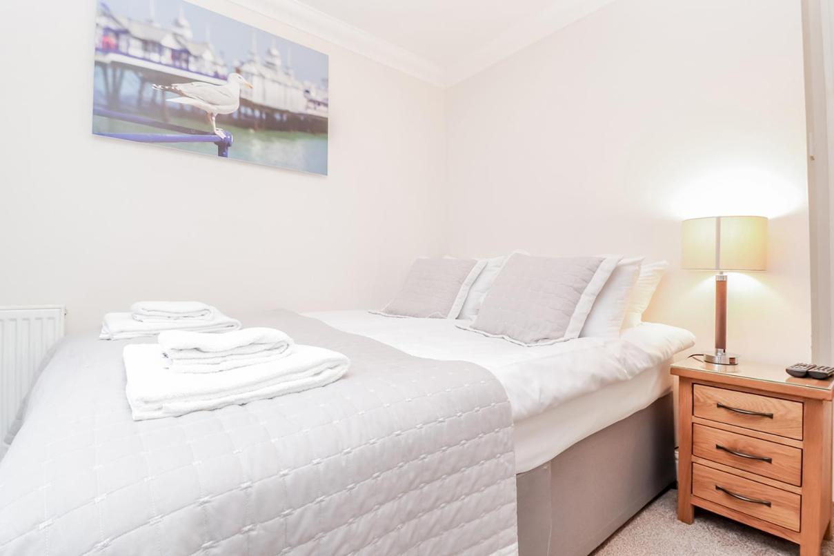3 Queens Gardens Sea View Apartment Tournoi d'Tournoi d'Eastbourne Extérieur photo