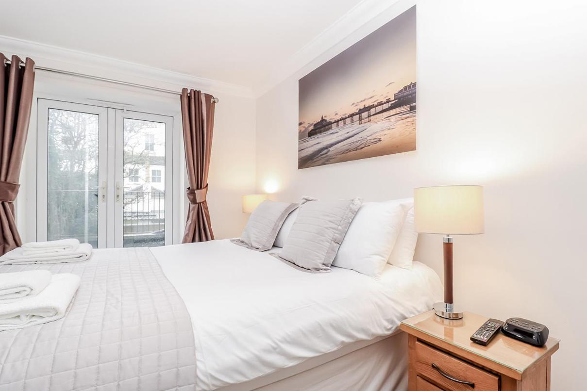 3 Queens Gardens Sea View Apartment Tournoi d'Tournoi d'Eastbourne Extérieur photo